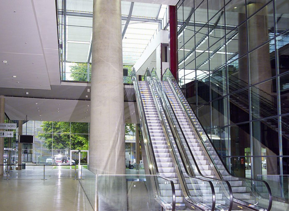 Escalators up to the AWC24 Zone