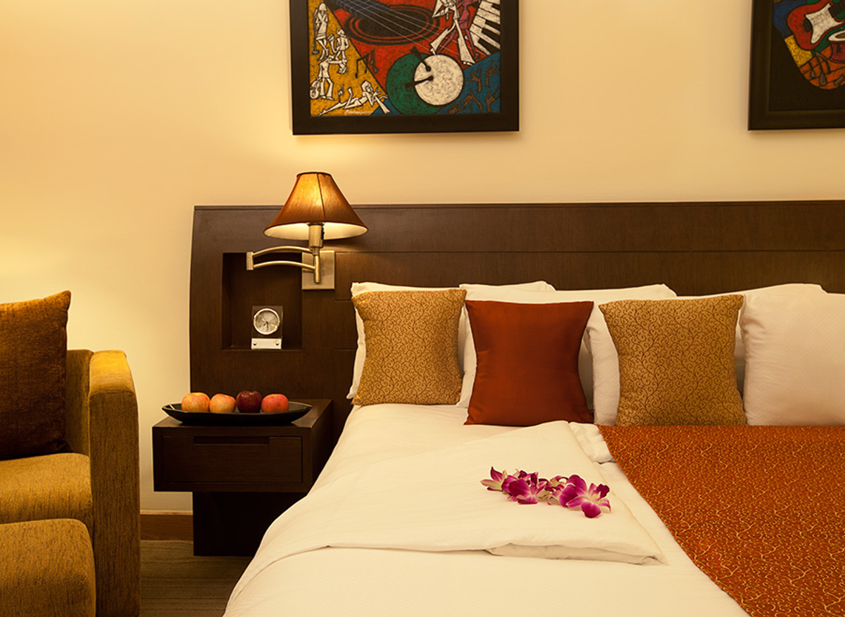 Novotel Hyderabad ICC - Bedroom